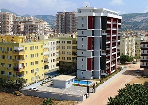 شقق في مجمع جديد في الانيا على مقربة من البحر