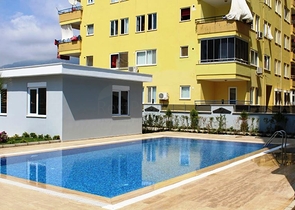 شقق في مجمع جديد في الانيا على مقربة من البحر