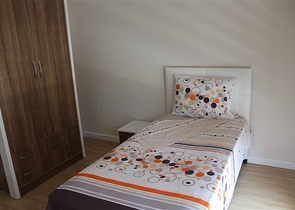 شقق في مجمع جديد في الانيا على مقربة من البحر