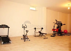 شقق في مجمع جديد في الانيا على مقربة من البحر