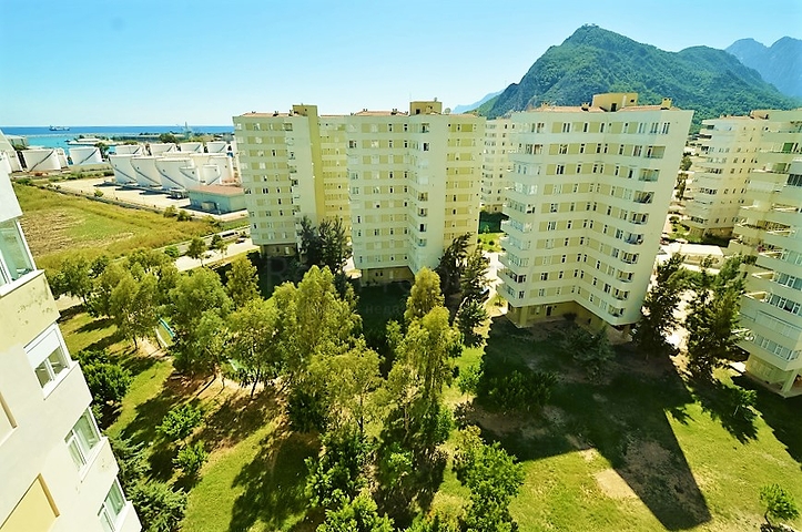 شقة باطلالة بحرية للبيع في ليمان,كونيالتي,انطاليا