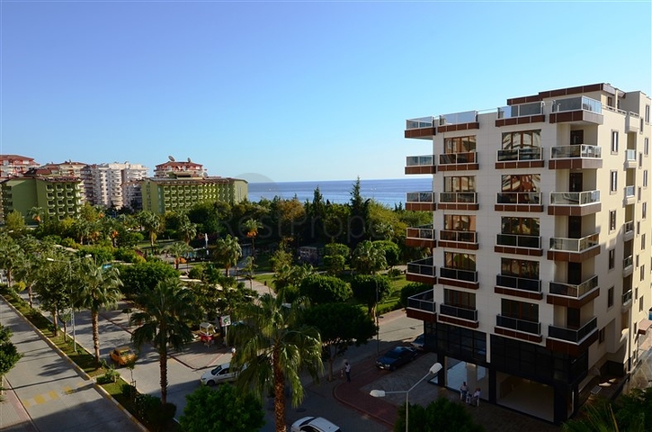 شقة باطلالة بحرية رائعة وغرفتي نوم في ماهموت لار , ألانيا