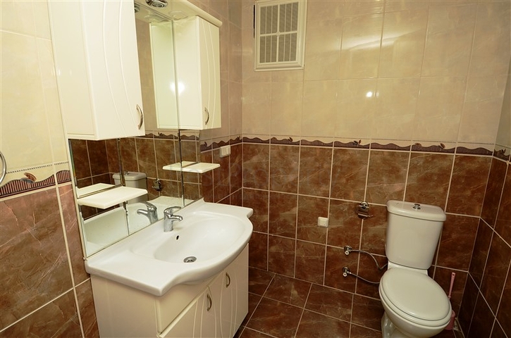 شقة باطلالة بحرية رائعة وغرفتي نوم في ماهموت لار , ألانيا