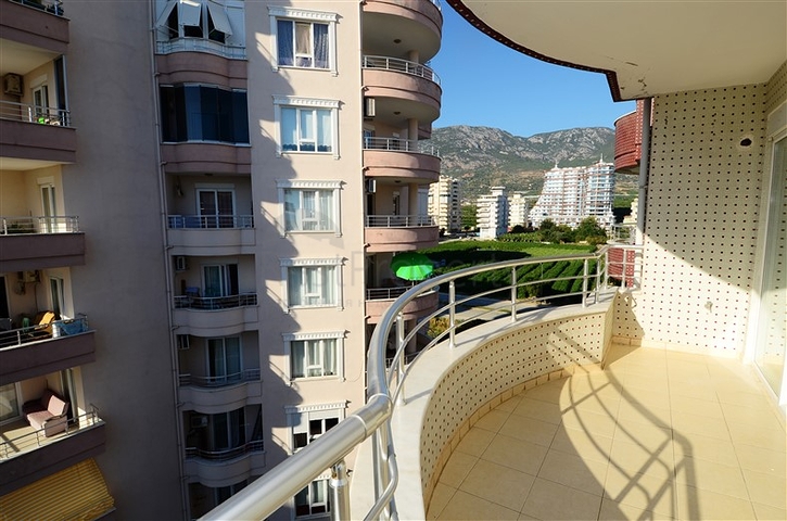 شقة باطلالة بحرية رائعة وغرفتي نوم في ماهموت لار , ألانيا