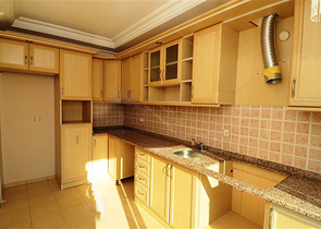 شقة باطلالة بحرية رائعة وغرفتي نوم في ماهموت لار , ألانيا