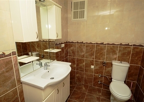 شقة باطلالة بحرية رائعة وغرفتي نوم في ماهموت لار , ألانيا