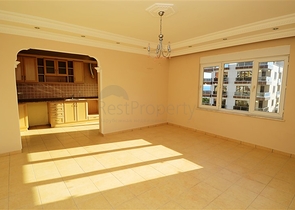 شقة باطلالة بحرية رائعة وغرفتي نوم في ماهموت لار , ألانيا