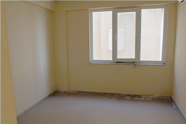 شقة على الخط الأول للبحر بغرفتي نوم في منطقة محمودلار - ألانيا 