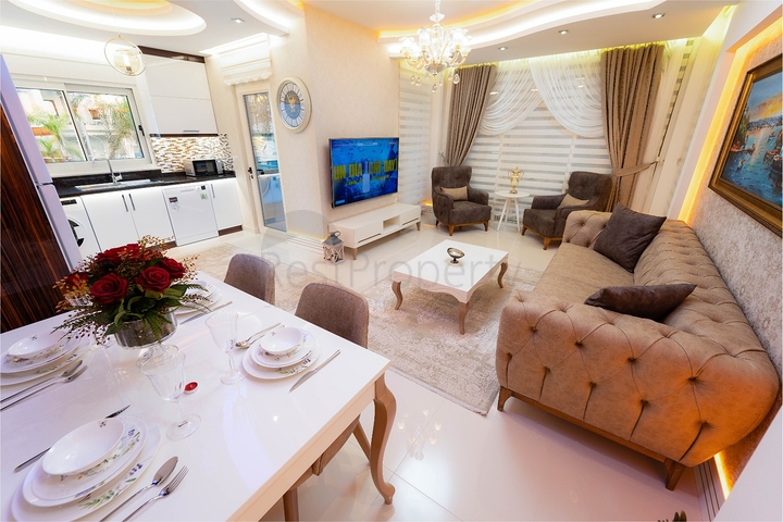 منازل فاخرة باطلالة بحرية خلابة على الخط الأول للبحر في محمودلار / الانيا