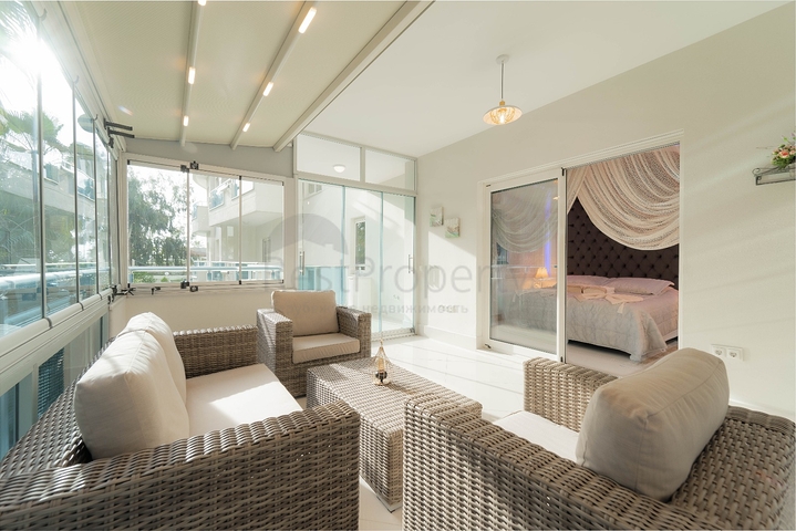 منازل فاخرة باطلالة بحرية خلابة على الخط الأول للبحر في محمودلار / الانيا