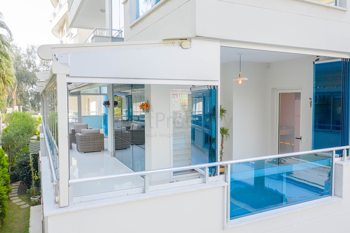 منازل فاخرة باطلالة بحرية خلابة على الخط الأول للبحر في محمودلار / الانيا