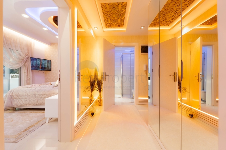 منازل فاخرة باطلالة بحرية خلابة على الخط الأول للبحر في محمودلار / الانيا