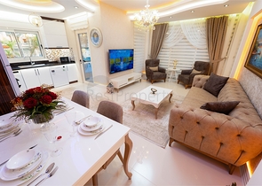 منازل فاخرة باطلالة بحرية خلابة على الخط الأول للبحر في محمودلار / الانيا