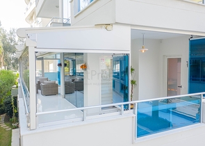 منازل فاخرة باطلالة بحرية خلابة على الخط الأول للبحر في محمودلار / الانيا