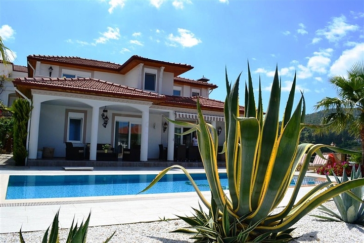 فيلا باربع غرف نوم في كاركي جاك / الانيا