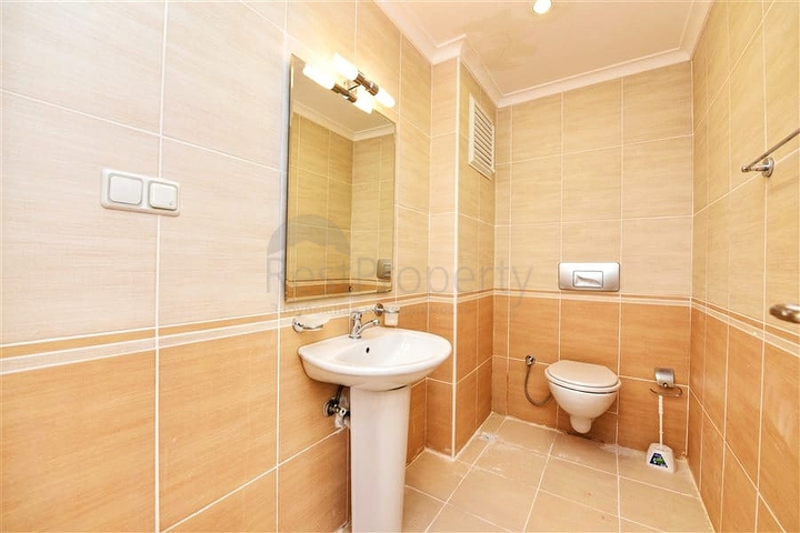 شقق باطلالات ساحرة على البحر في مجمع الغولد سيتي