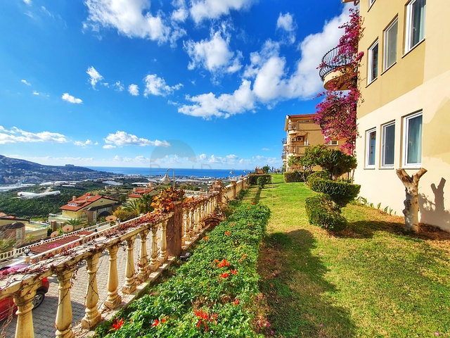 شقق باطلالات ساحرة على البحر في مجمع الغولد سيتي