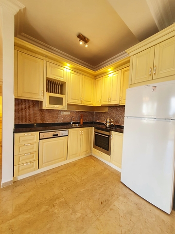 شقق باطلالات ساحرة على البحر في مجمع الغولد سيتي