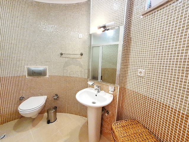 شقق باطلالات ساحرة على البحر في مجمع الغولد سيتي