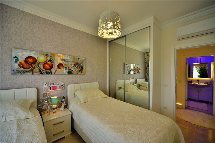 شقق ضمن مجمع يضاهي فنادق 5 نجوم في الانيا