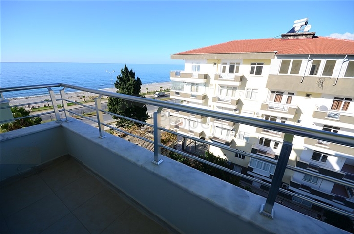 دوبلكس مفروشة مطلة على البحر في كيستيل