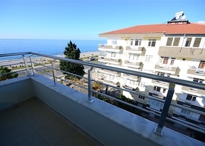 دوبلكس مفروشة مطلة على البحر في كيستيل