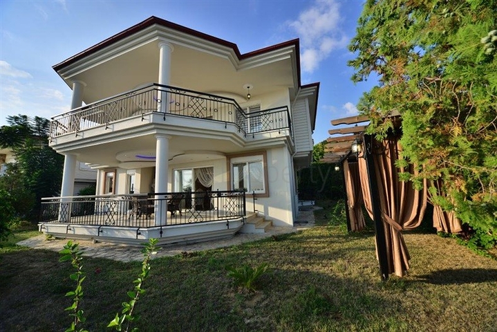 فيلا فاخرة تطل على البحر في كوناكليه، الانيا