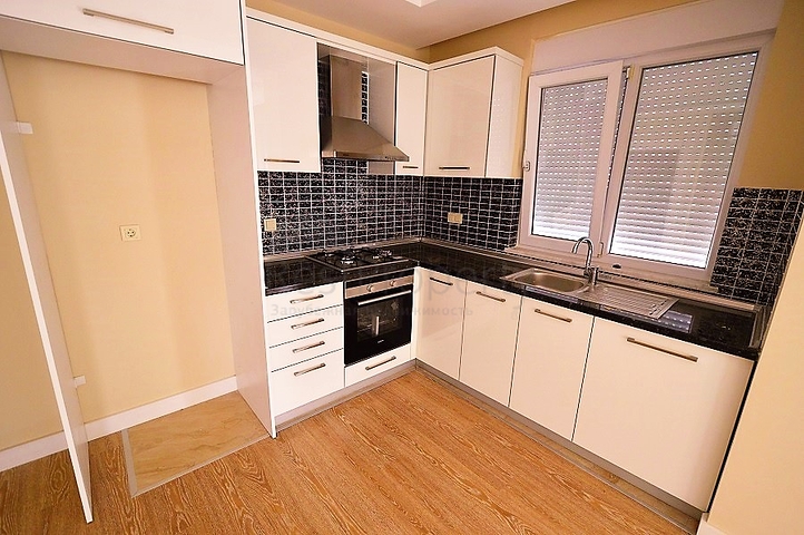 شقة بغرفتي نوم مؤثثة بالكامل في ليمان , كونيالتي , انطاليا