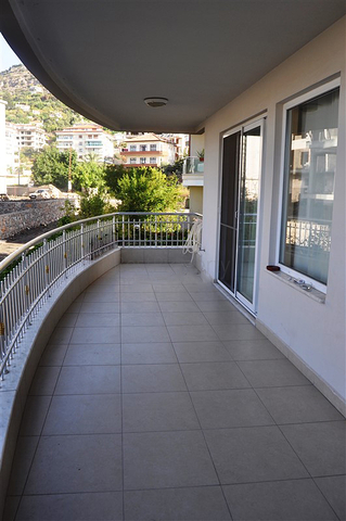 بينت هاوس ضمن مجمع عصري في مركز مدينة ألانيا