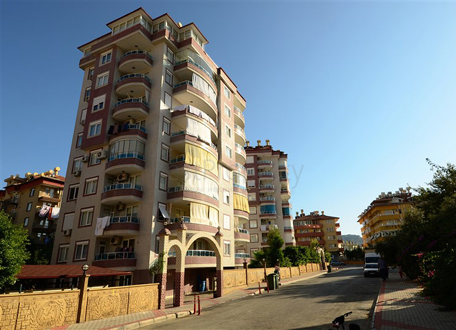 بنتهاوس مطلة على البحر في وسط ألانيا