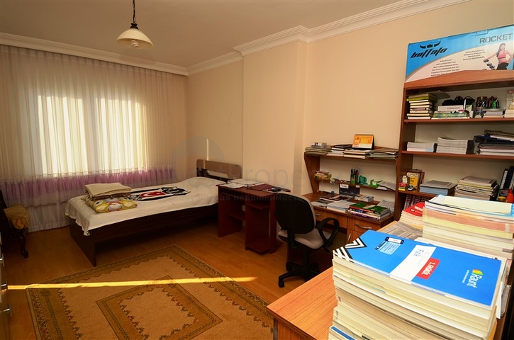 بنتهاوس مطلة على البحر في وسط ألانيا