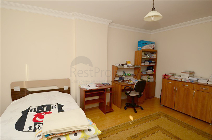 بنتهاوس مطلة على البحر في وسط ألانيا