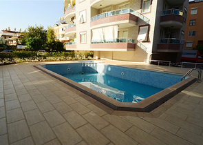 بنتهاوس مطلة على البحر في وسط ألانيا