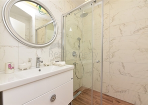 مشروع استثماري : من شركة البناء مباشرة في وسط ألانيا