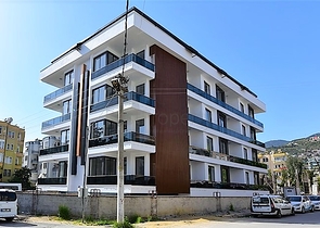 مشروع استثماري : من شركة البناء مباشرة في وسط ألانيا