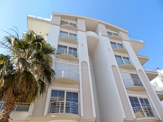 شقة واسعة قريبة من البحر