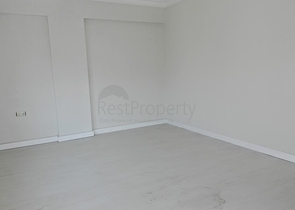 شقة واسعة قريبة من البحر