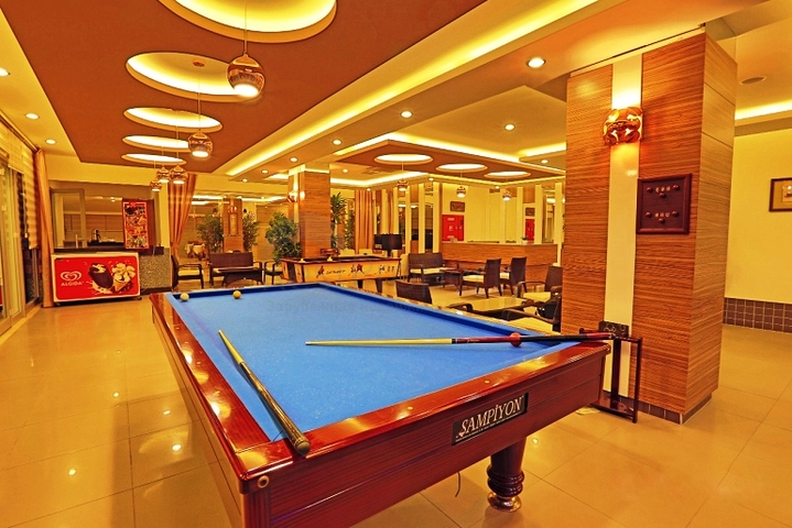 شقة في مجمع فاخر في الانيا