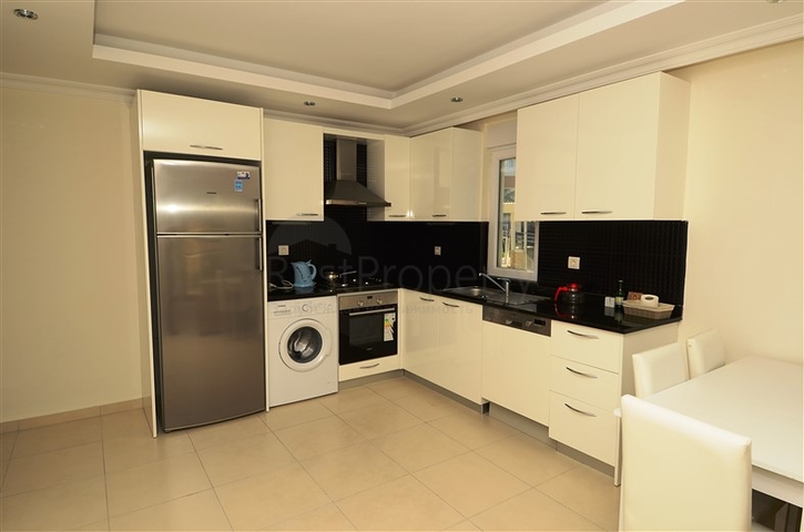 شقة في مجمع فاخر في الانيا