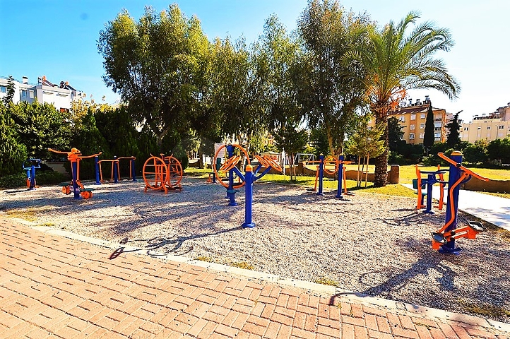 شقة بينتهاوس ثلاث غرف و صالة