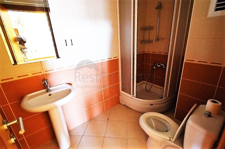 شقة بينتهاوس ثلاث غرف و صالة