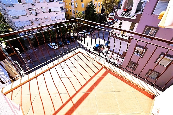 شقة بينتهاوس ثلاث غرف و صالة