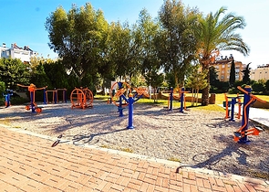 شقة بينتهاوس ثلاث غرف و صالة