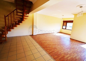 شقة بينتهاوس ثلاث غرف و صالة