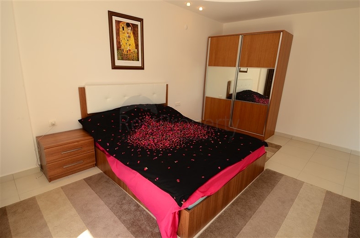 شقة غرفتين و صالة في مجمع فاخر