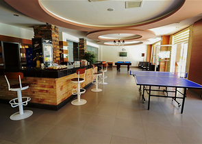 شقة غرفتين و صالة في مجمع فاخر