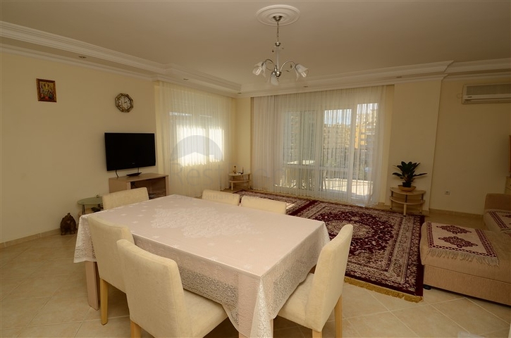 شقة غرفتين و صالة في توسمور - الانيا