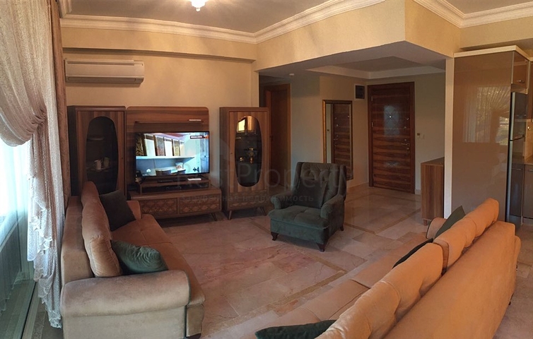 شقة فاخرة باطلالة على البحر