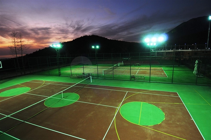 شقة فاخرة باطلالة على البحر