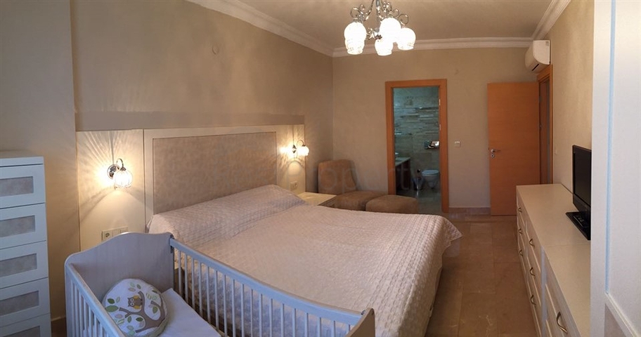 شقة فاخرة باطلالة على البحر